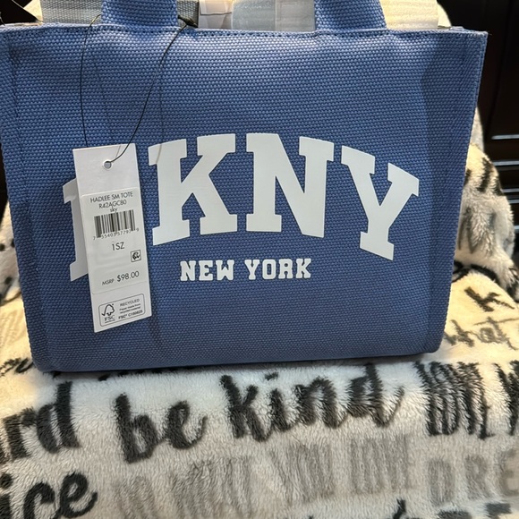 NWT DKNY Sky Blue Hadlee Small Crossbody Tote With Silver Hardware Zip Closure